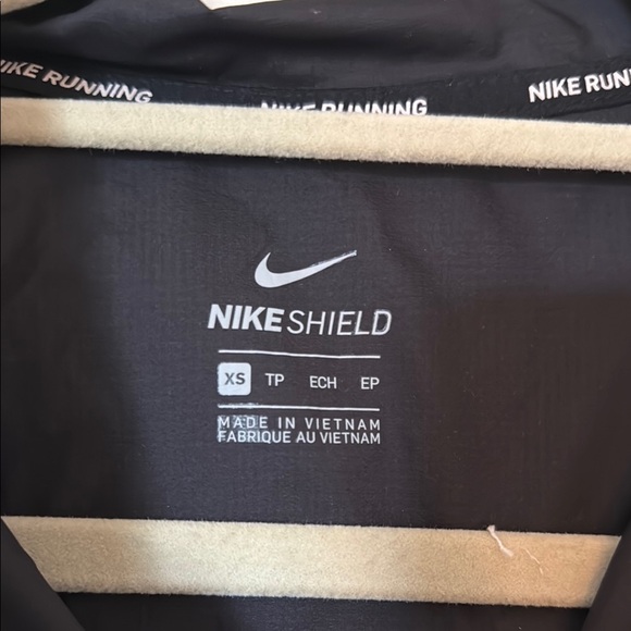 Nike Black Utility Jacket Streamlined Performance - Picture 2 of 4